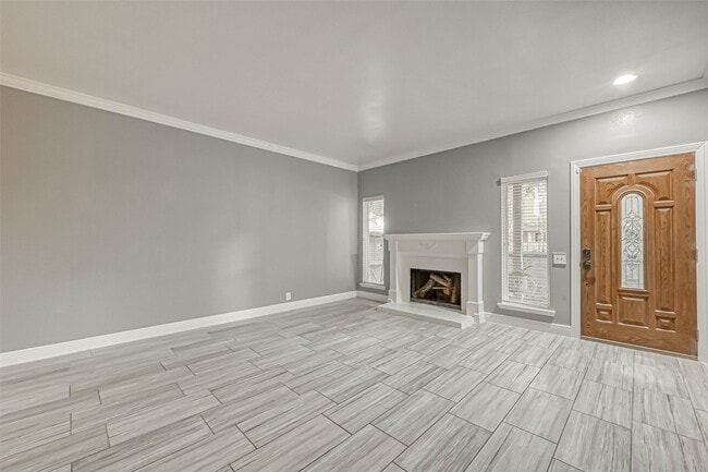 Building Photo - 11733 Lakeside Pl Dr