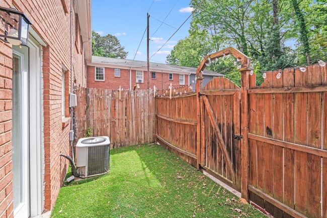 Building Photo - 2-Bedroom Birch Landing Condo with Fenced ...