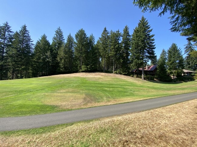 Building Photo - 501 E Michelle Dr