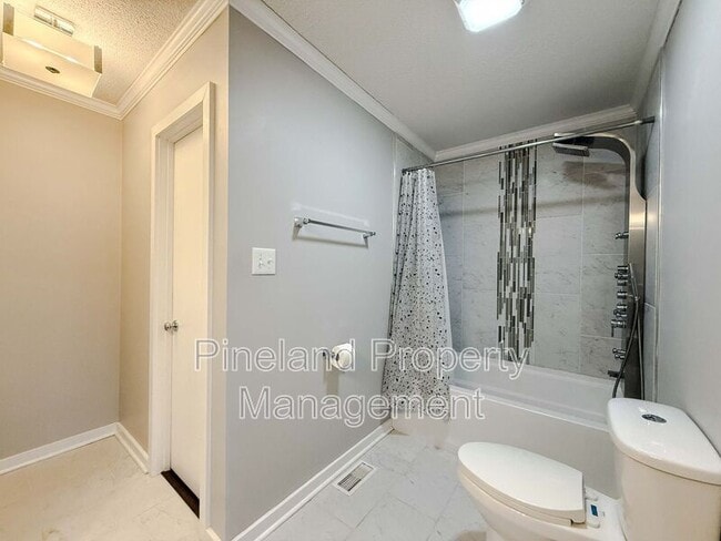 Building Photo - 413 Watergap Dr