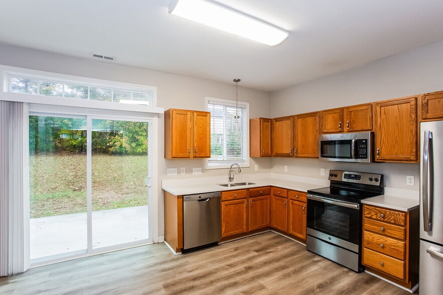 Building Photo - 2642 Oasis Ln