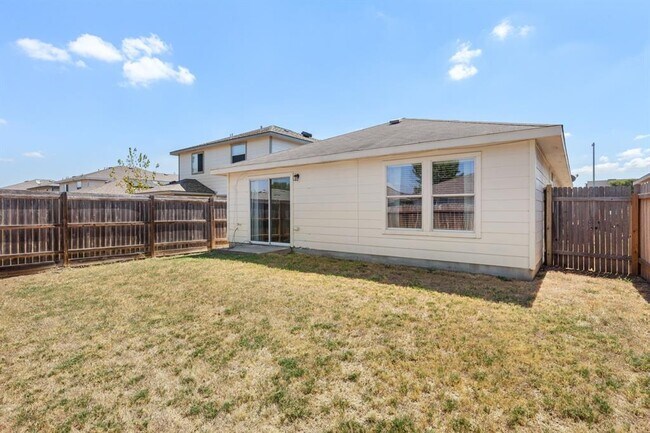 Building Photo - 7400 Cayenne Ln