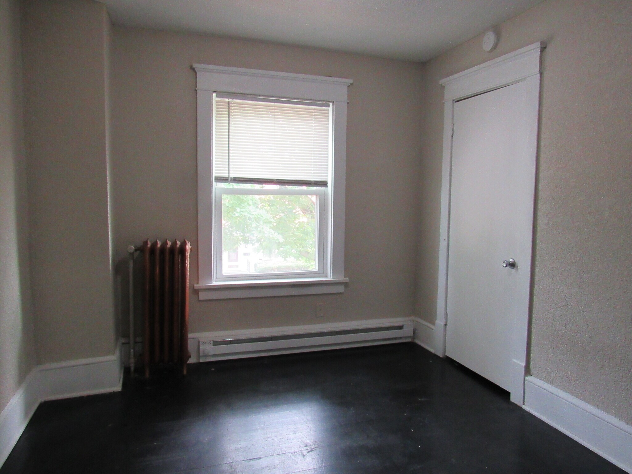 Building Photo - 1701 25th St