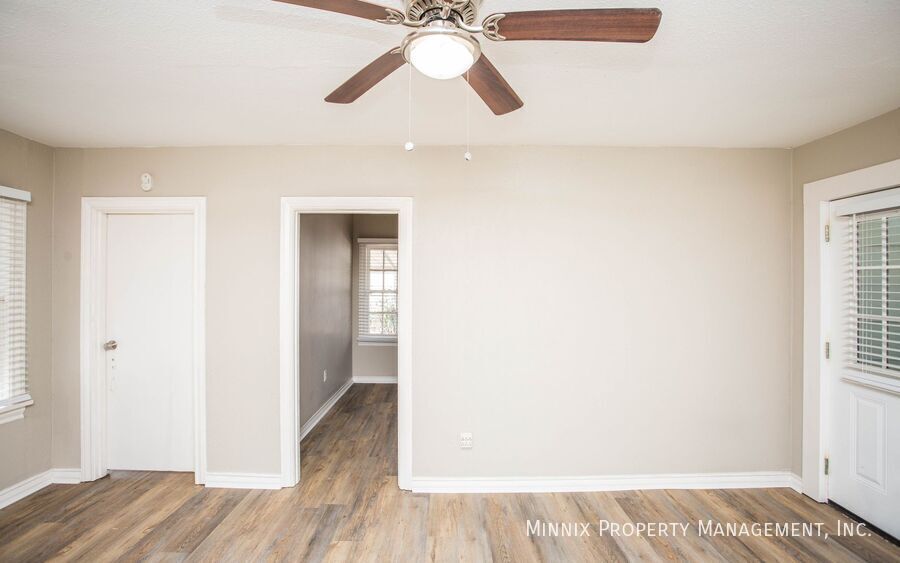 Building Photo - 2404 27th St