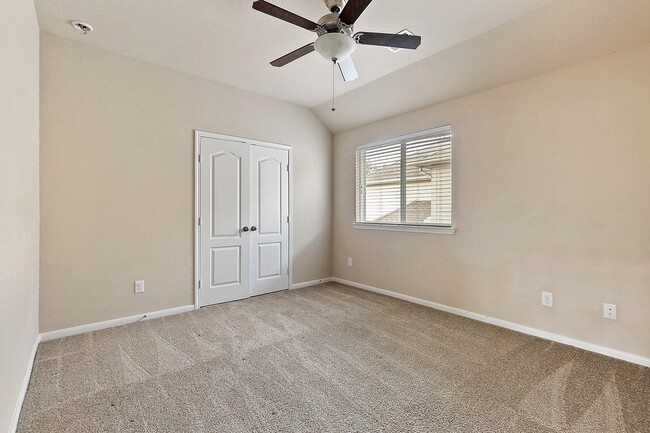 Building Photo - 26315 Cedar Pine Dr