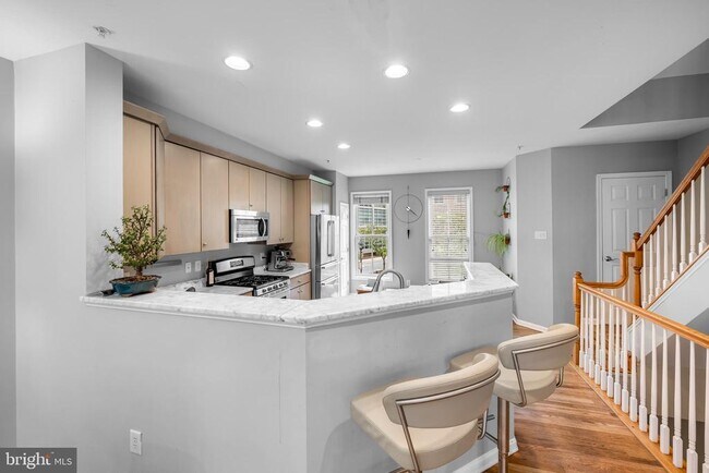 Building Photo - 2614 Lighthouse Ln