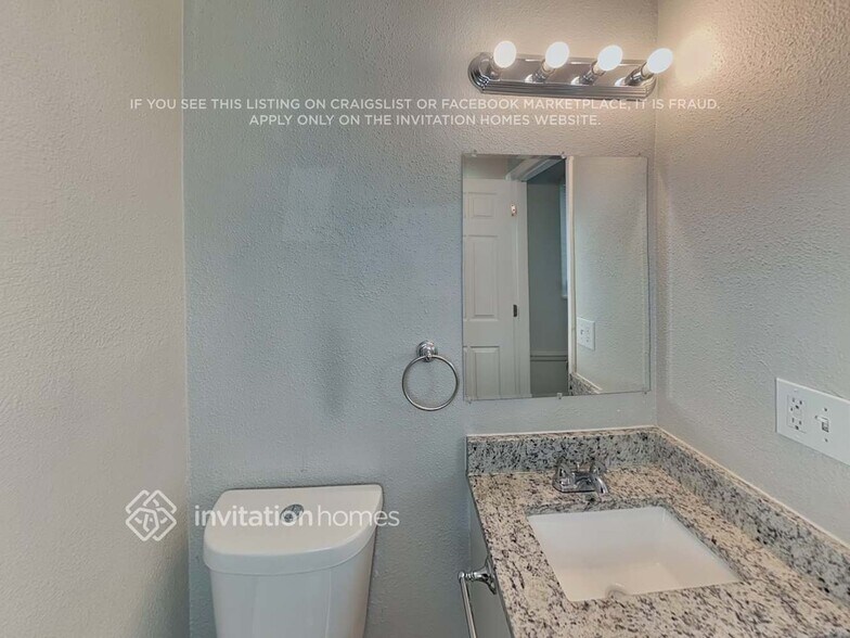 Building Photo - 10110 Depew St