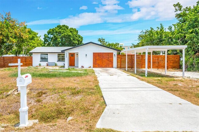 Building Photo - 208 Palmetto Rd W