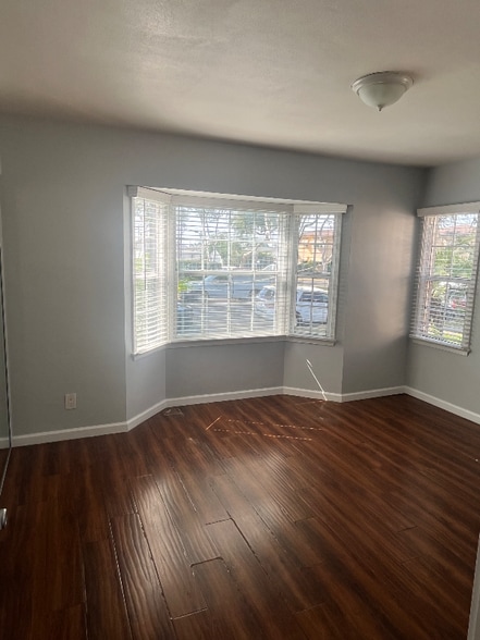 Building Photo - 5613 Via Corona St