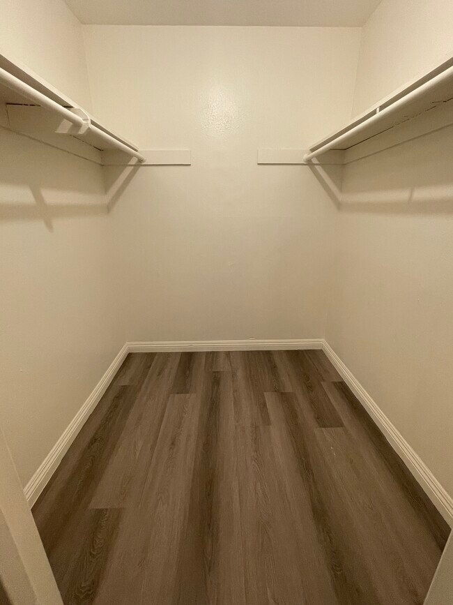 Building Photo - 3361 E Andy St