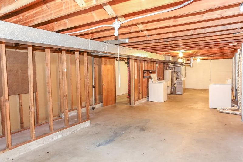 Building Photo - 5723 Quincy St