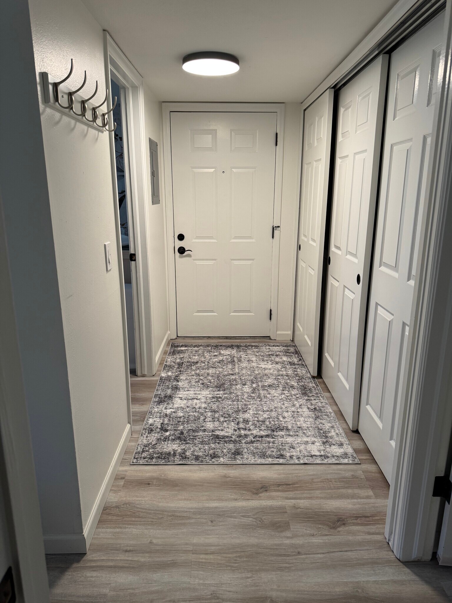 Back Door Hall/Laundry Unit - 13781 E Lehigh Ave