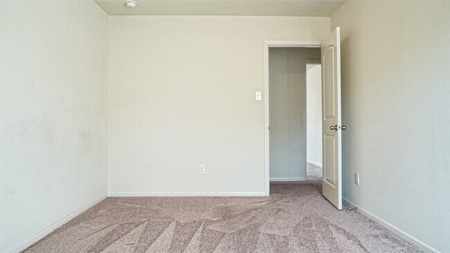 Building Photo - 10510 Pine Landing Dr