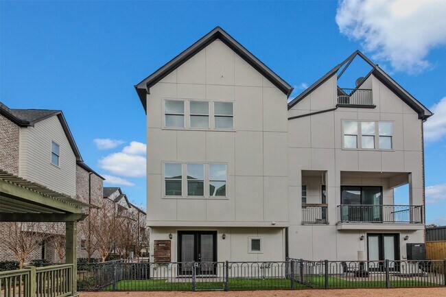 Building Photo - 10943 Grove Tree Ln