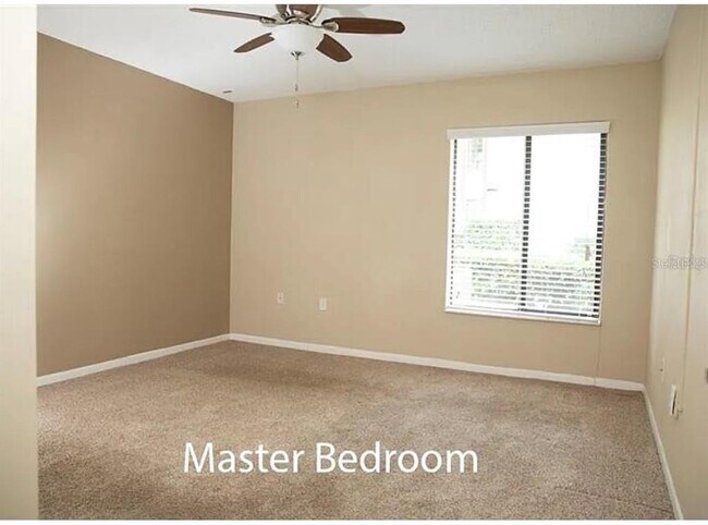 Building Photo - 1724 Pine Ridge Way W
