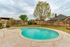 Building Photo - 1703 Nightingale Ln