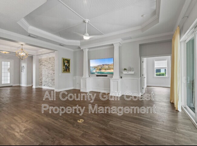 Building Photo - 13013 Steinhatchee Loop