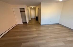 Building Photo - 43 Riverside St