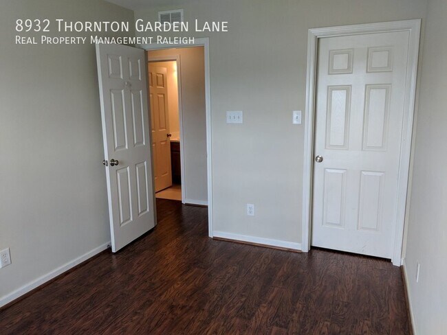 Building Photo - 8932 Thornton Garden Ln