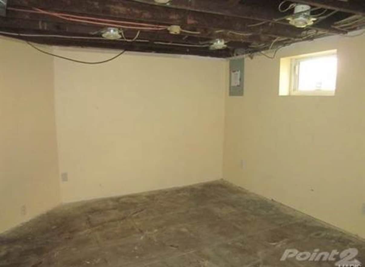 Building Photo - 3620 Cleves Ave