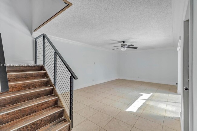 Building Photo - 2551 Camelot Ct