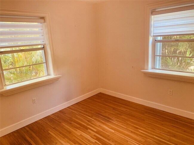 Building Photo - 5605 SW 80th St