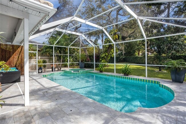 Building Photo - 2241 Highland Woods Dr