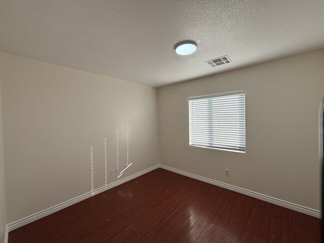 Building Photo - 5109 Meadow Rock Ave