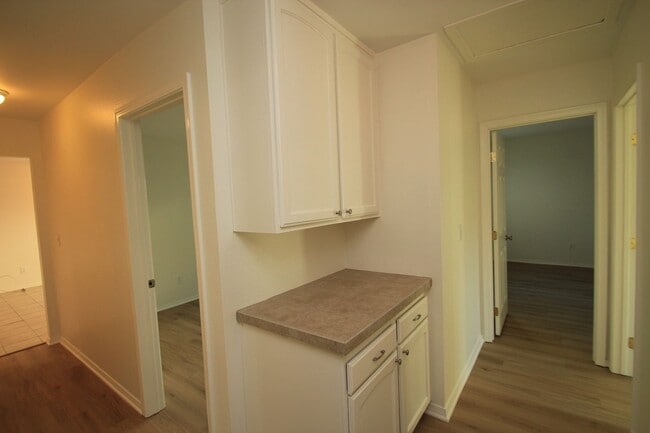 Building Photo - 6356 Swallow St