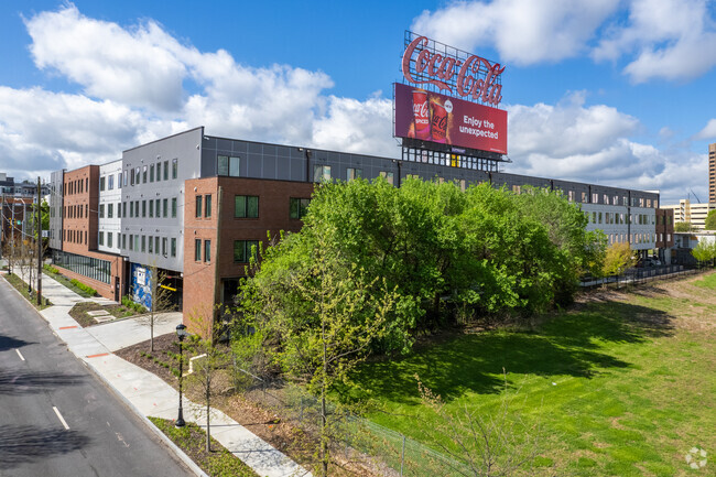 Building Photo - Thrive Sweet Auburn