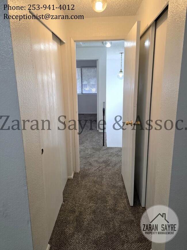 Building Photo - 251