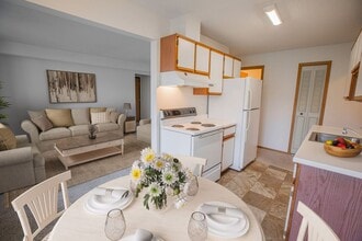 Building Photo - 2 Bedroom available at Woodridge Apartments in Northfield