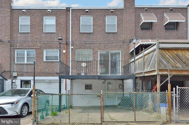 Building Photo - 2019 S Etting St