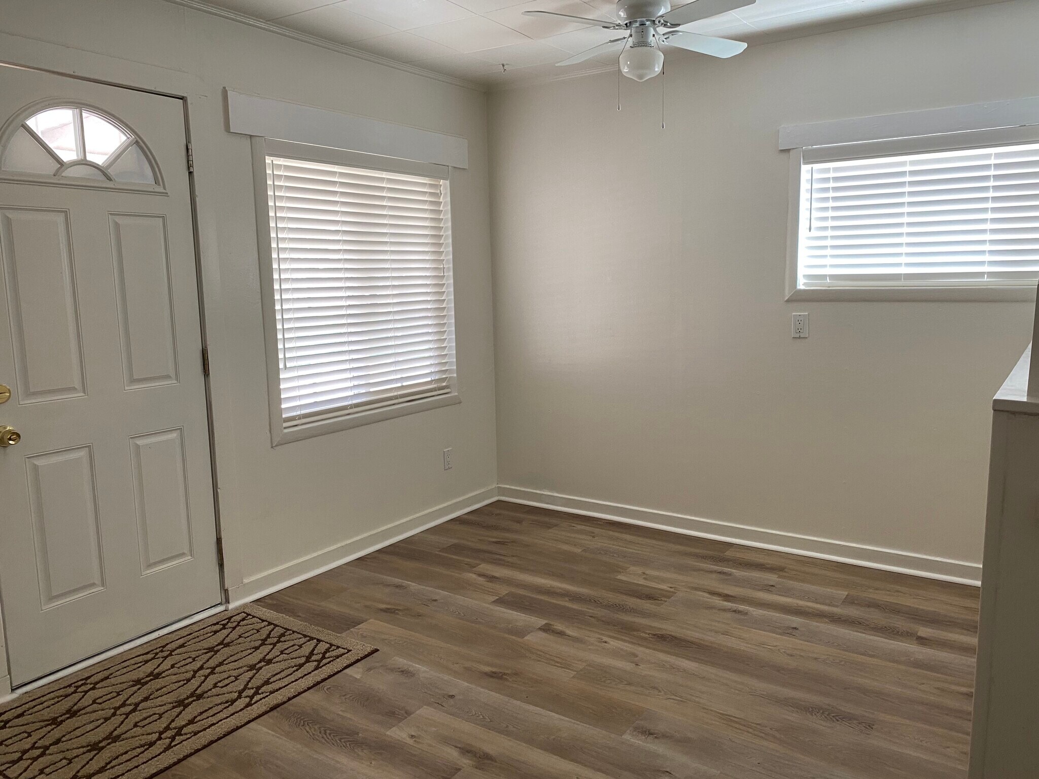 Building Photo - 469 Emerson St