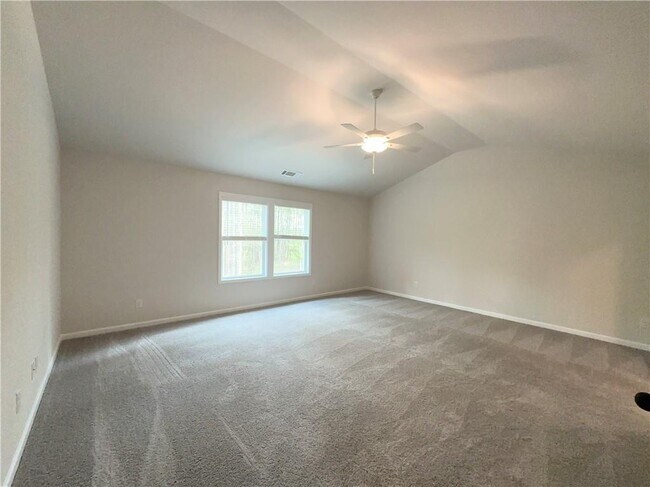 Building Photo - 2166 Valley Ct