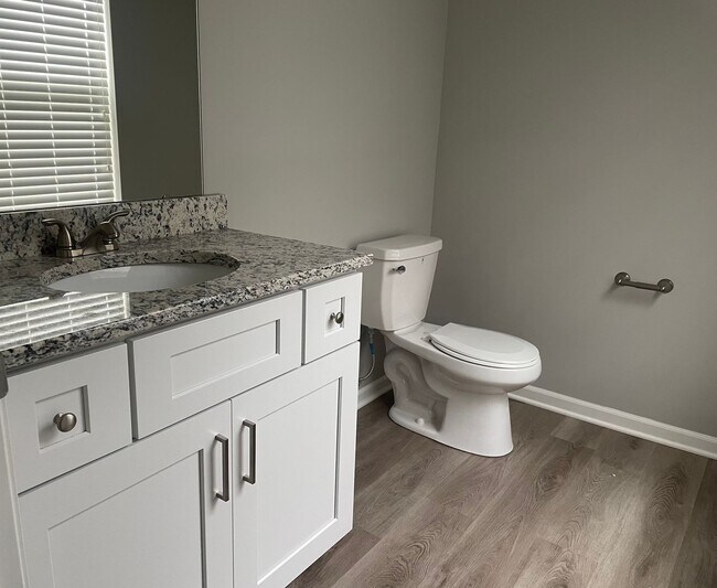 Building Photo - 4 bedroom available in Blue Springs! Coming Soon!