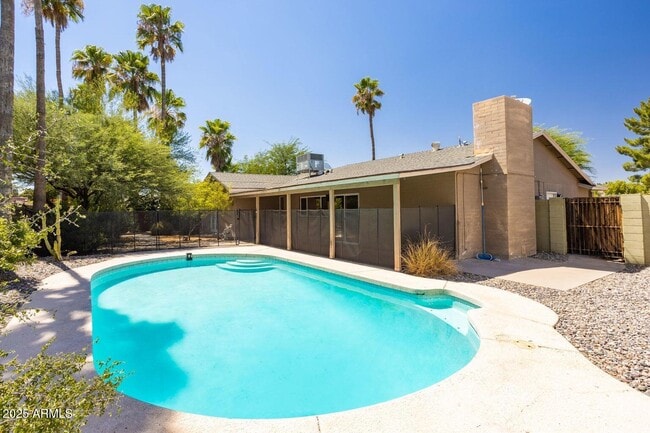 Building Photo - 4077 E Cholla St