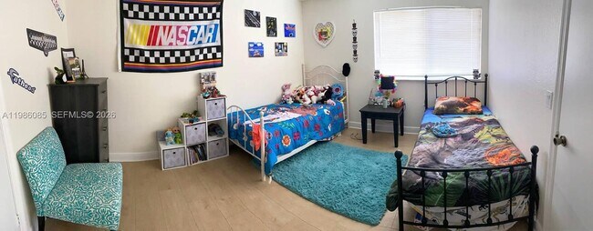 Building Photo - 12400 Vista Isles Dr