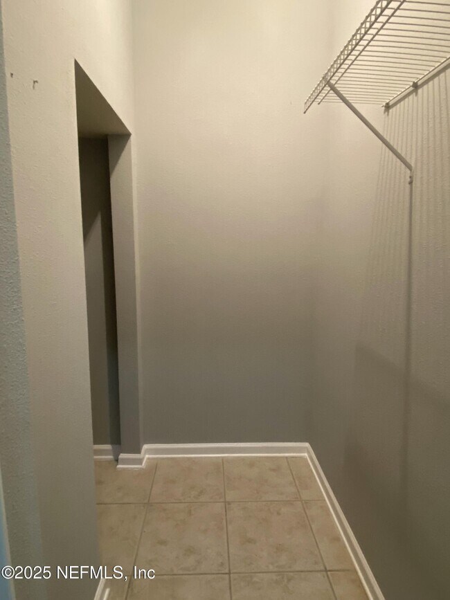 Building Photo - 13827 Herons Landing Way