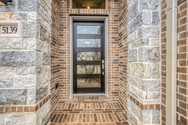 Building Photo - 5139 Albany Shores Ln