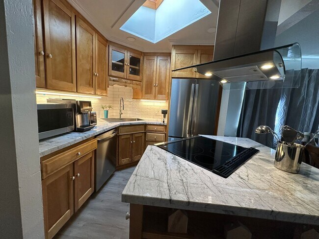 Building Photo - 1083 Aspenwald Rd