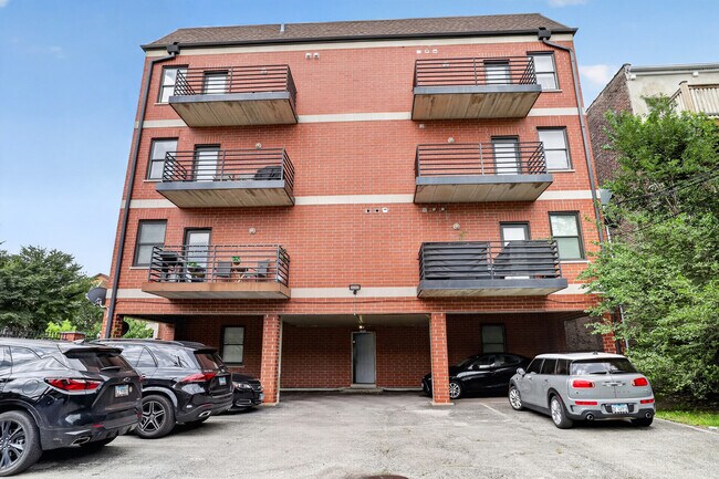 Building Photo - 4755 S St Lawrence Ave