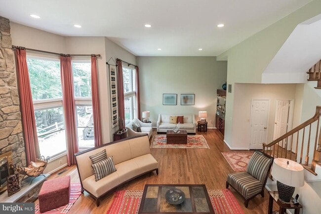 Building Photo - 5507 Thornbush Ct