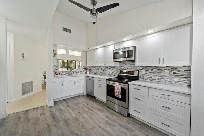 Primary Photo - 7894 Granada Pl