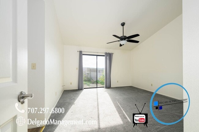 Building Photo - Gorgeous Glen Cove 4 bedroom home.