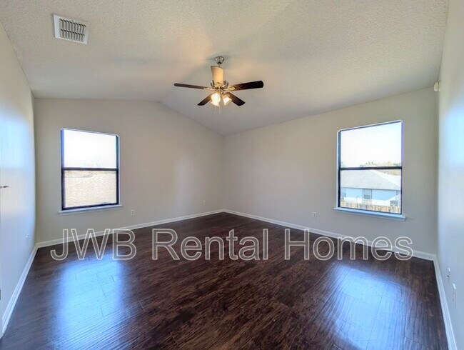 Building Photo - 12333 Casheros Cove Dr S