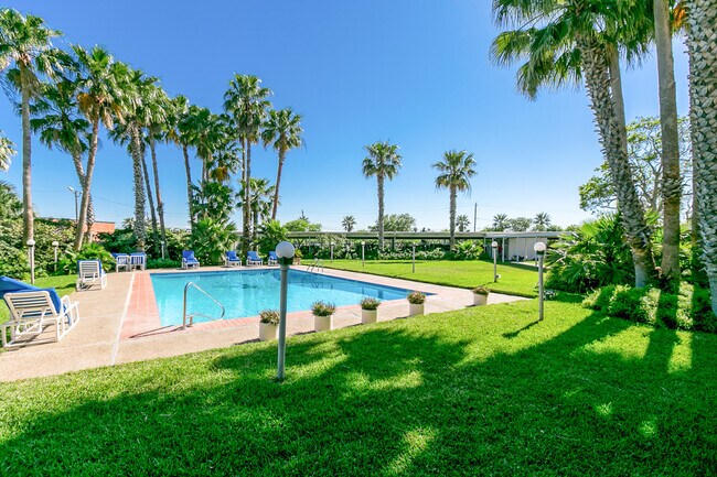 Building Photo - 4600 Ocean Dr