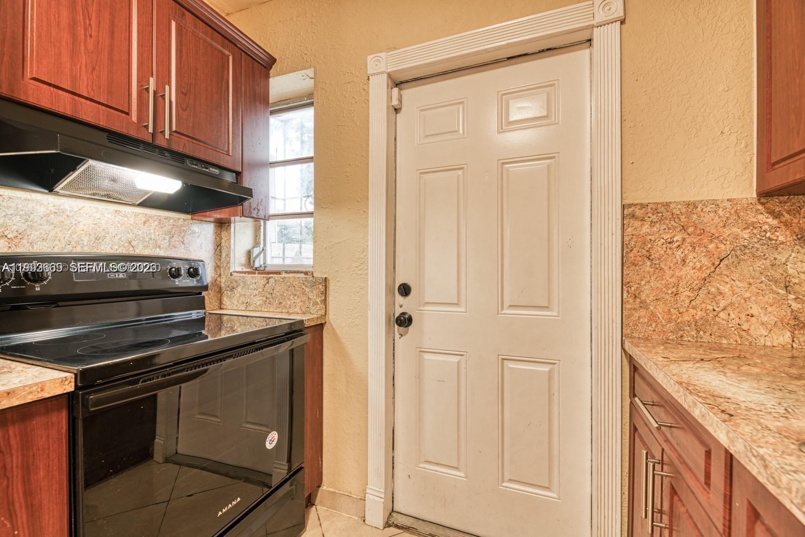 Building Photo - 13005 NW 8th Ave