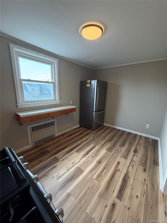 Building Photo - 61 Hollywood Ave