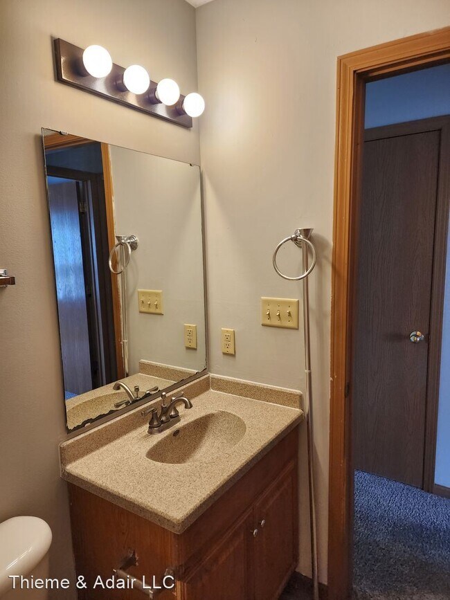 Building Photo - 3 br, 2 bath House - 209 Dryer Dr